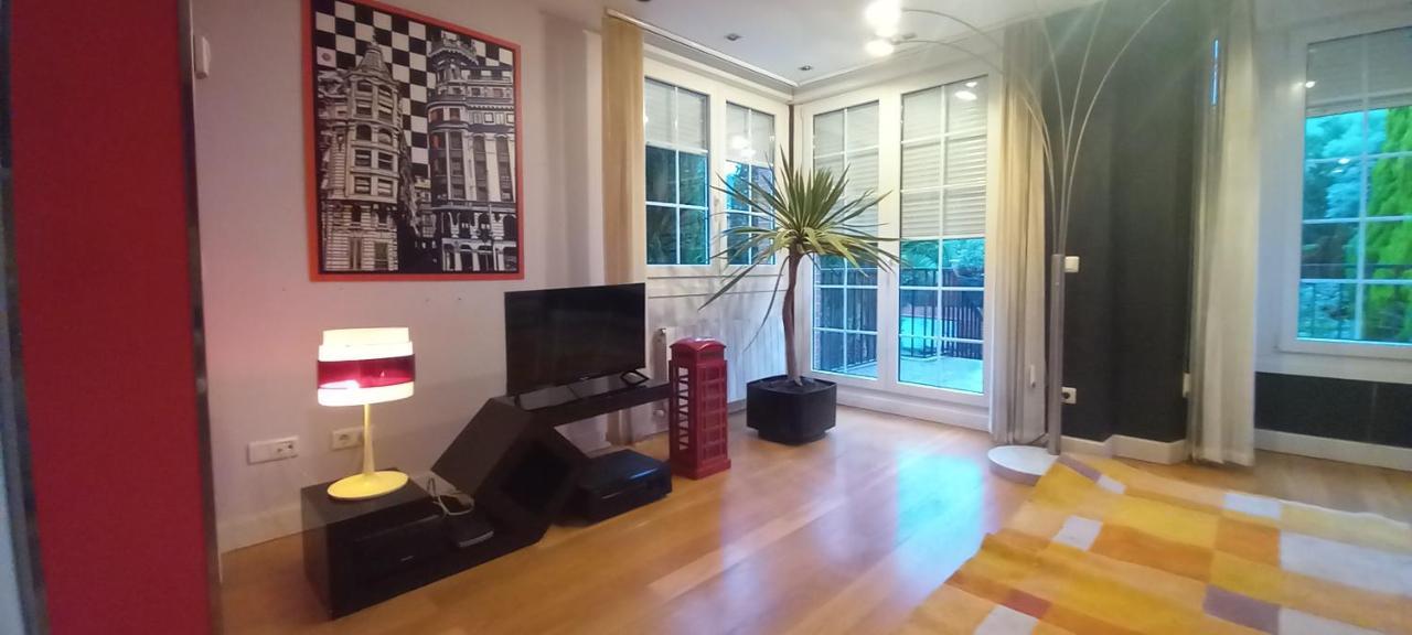 Chalet Con Piscina, Sauna Y Jacuzzi Cerca Del Mar A Media Hora De Bilbao Y Santander El Puente  외부 사진
